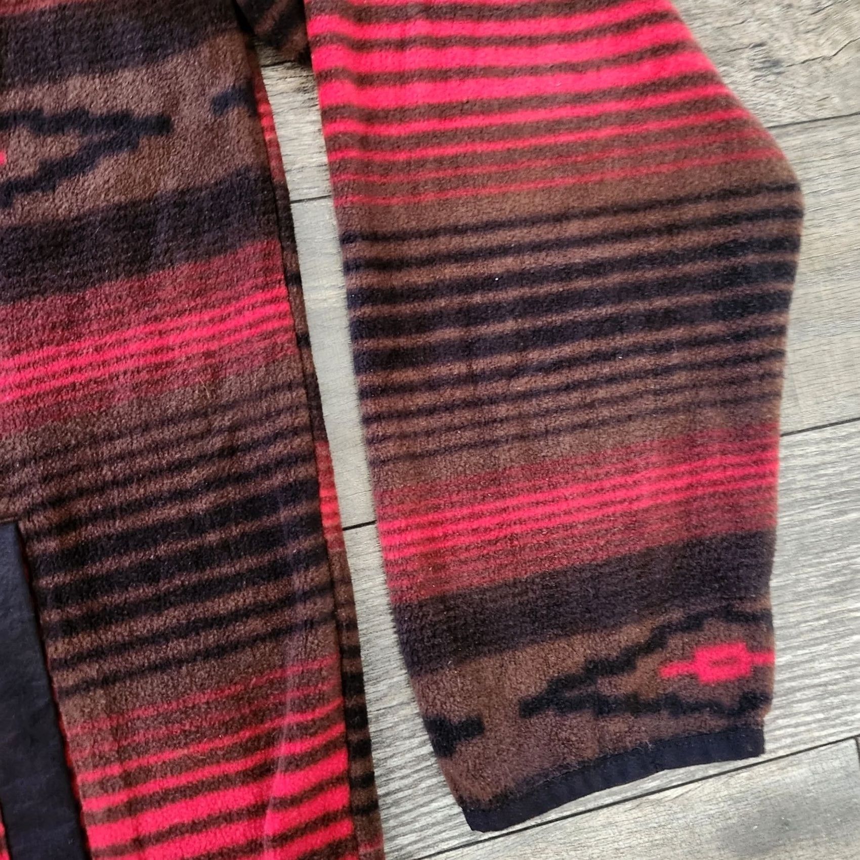 Vintage Cinch Aztec Polar Fleece Mens Medium 1/4 Snap Button AOP Nortic Red Striped Sweater Pullover Mens Size US M / EU 48-50 / 2 - 7 Thumbnail