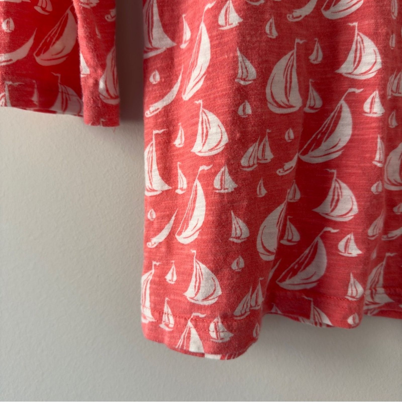 Vineyard Vines Vineyard Vines Boat Pattern Scoop Neck 3/4 sleeve top slit Size S / US 4 / IT 40 - 5 Thumbnail