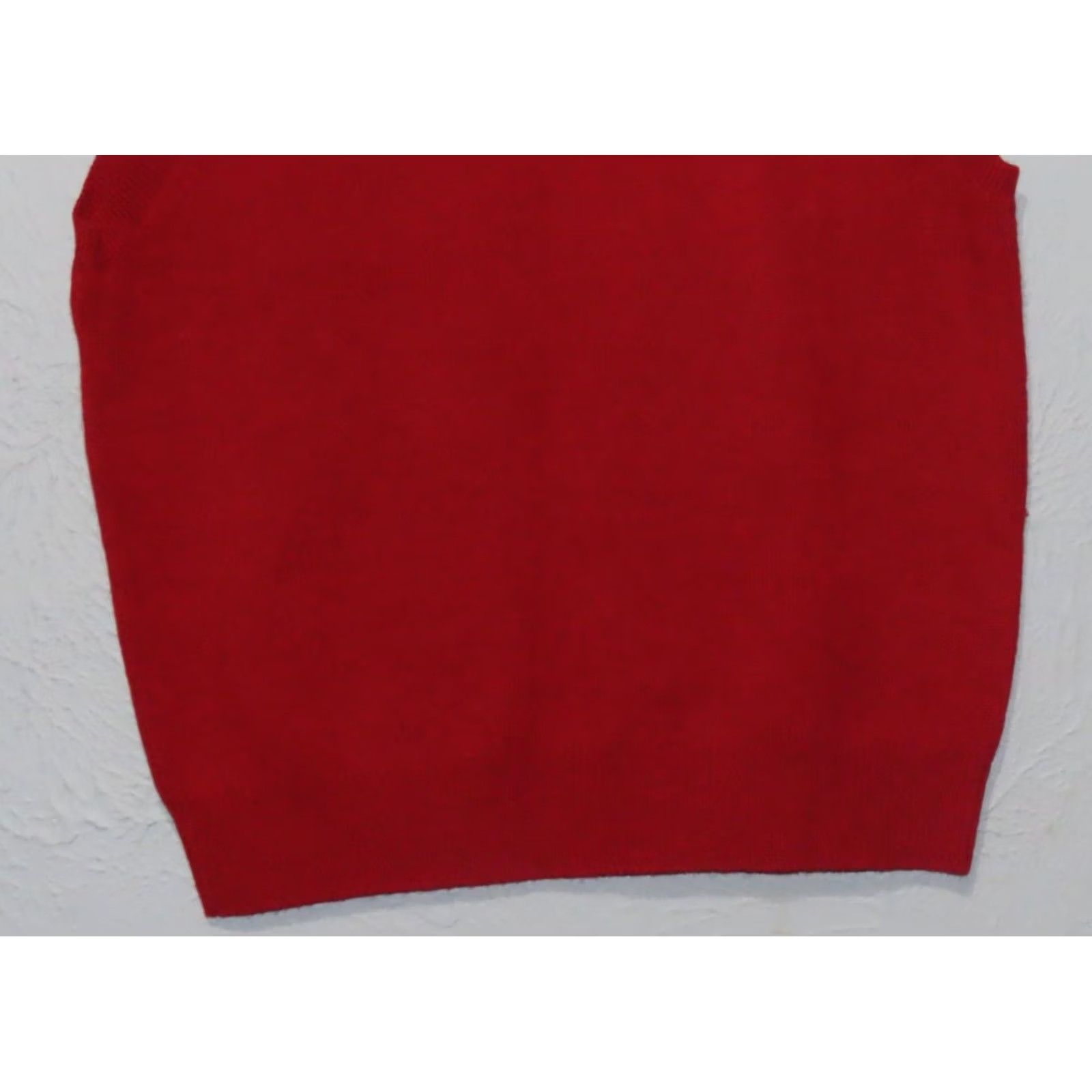 Club Room Club Room Men's S V-Neck 100% Lambswool Red Vest Size US S / EU 44-46 / 1 - 2 Thumbnail