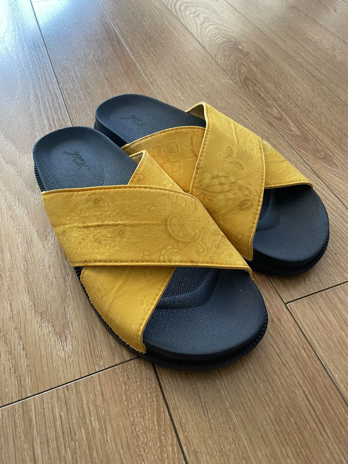 Kith Paisley Crossover Slides Size US 10 / EU 43 - 3 Thumbnail