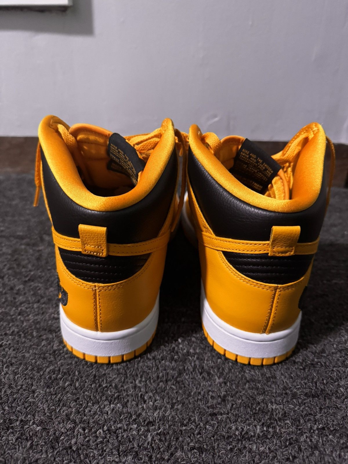 Nike NIKE DUNK HI RETRO PRM WU TANG Size US 10 / EU 43 - 3 Thumbnail