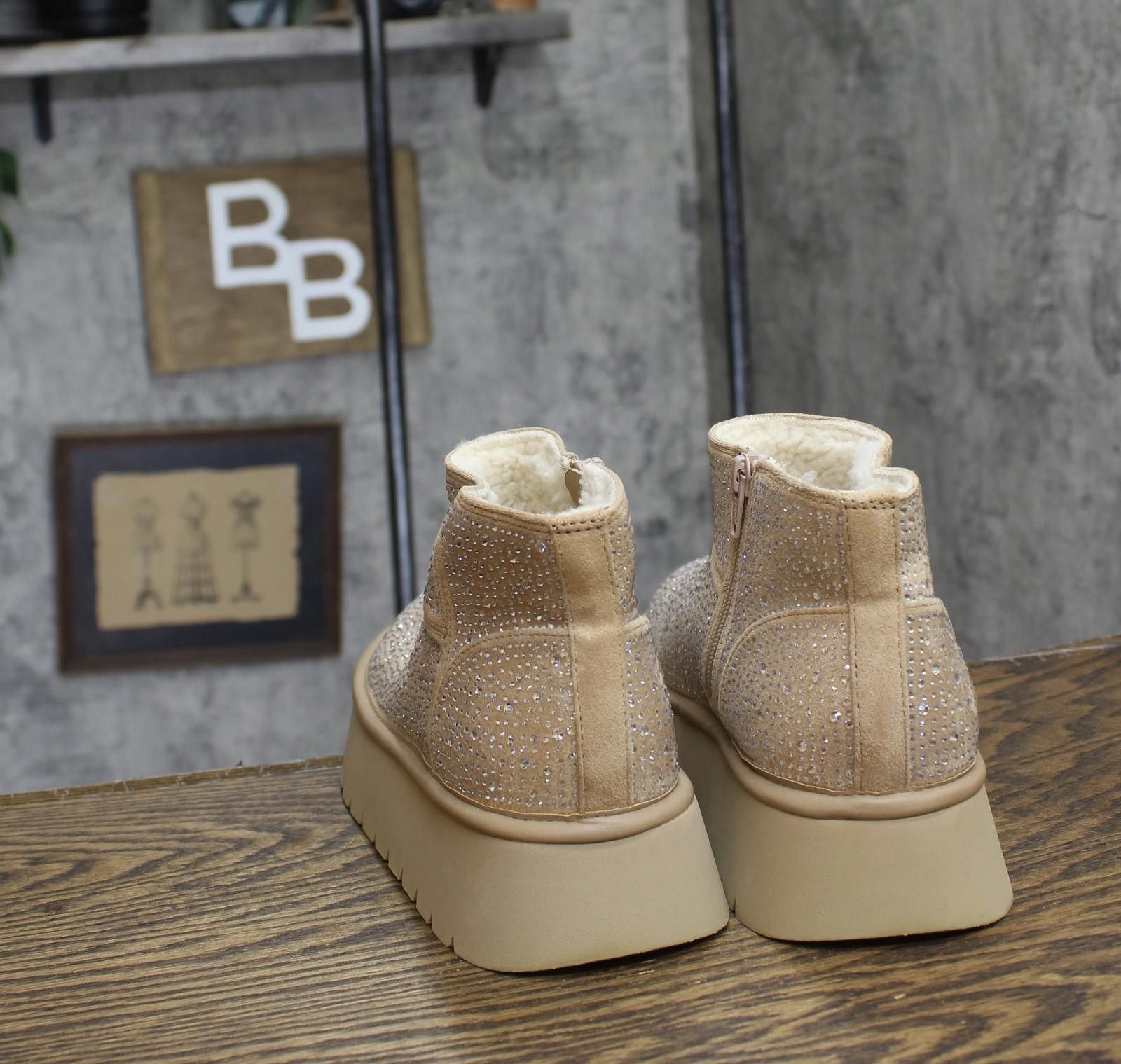 Designer Wild Fable Booties With Memory Foam Insole Beige Brown 8m Size US 8 / IT 38 - 4 Thumbnail