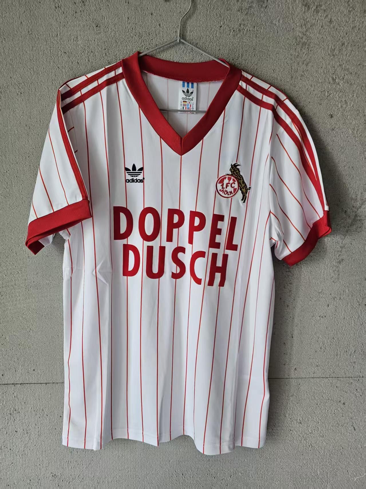 Other 1982 83 Vintage FC Köln Jersey Size US M / EU 48-50 / 2 - 1 Thumbnail
