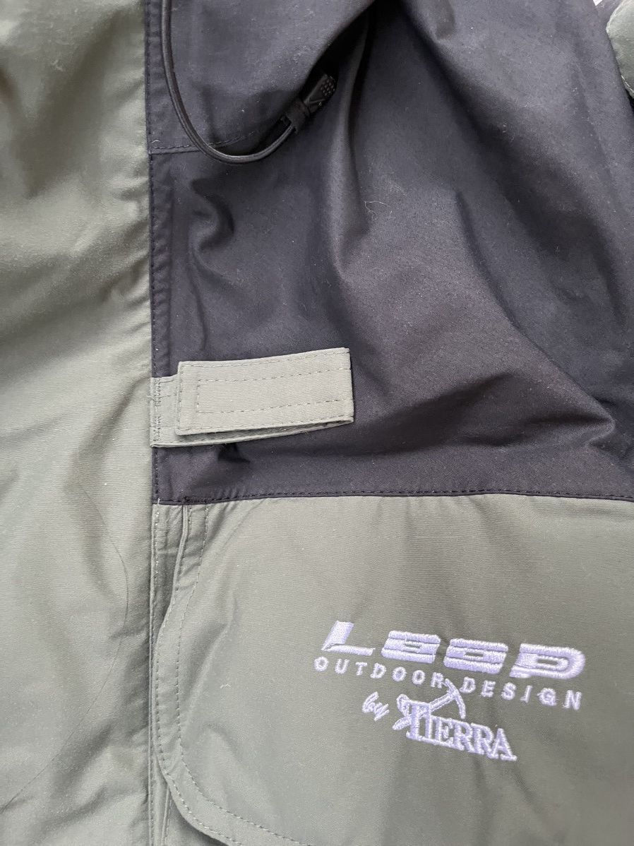 Japanese Brand Loop Flyfishing multipocket 🎣 wading jacket fishing sst pfg Size US L / EU 52-54 / 3 - 12 Thumbnail