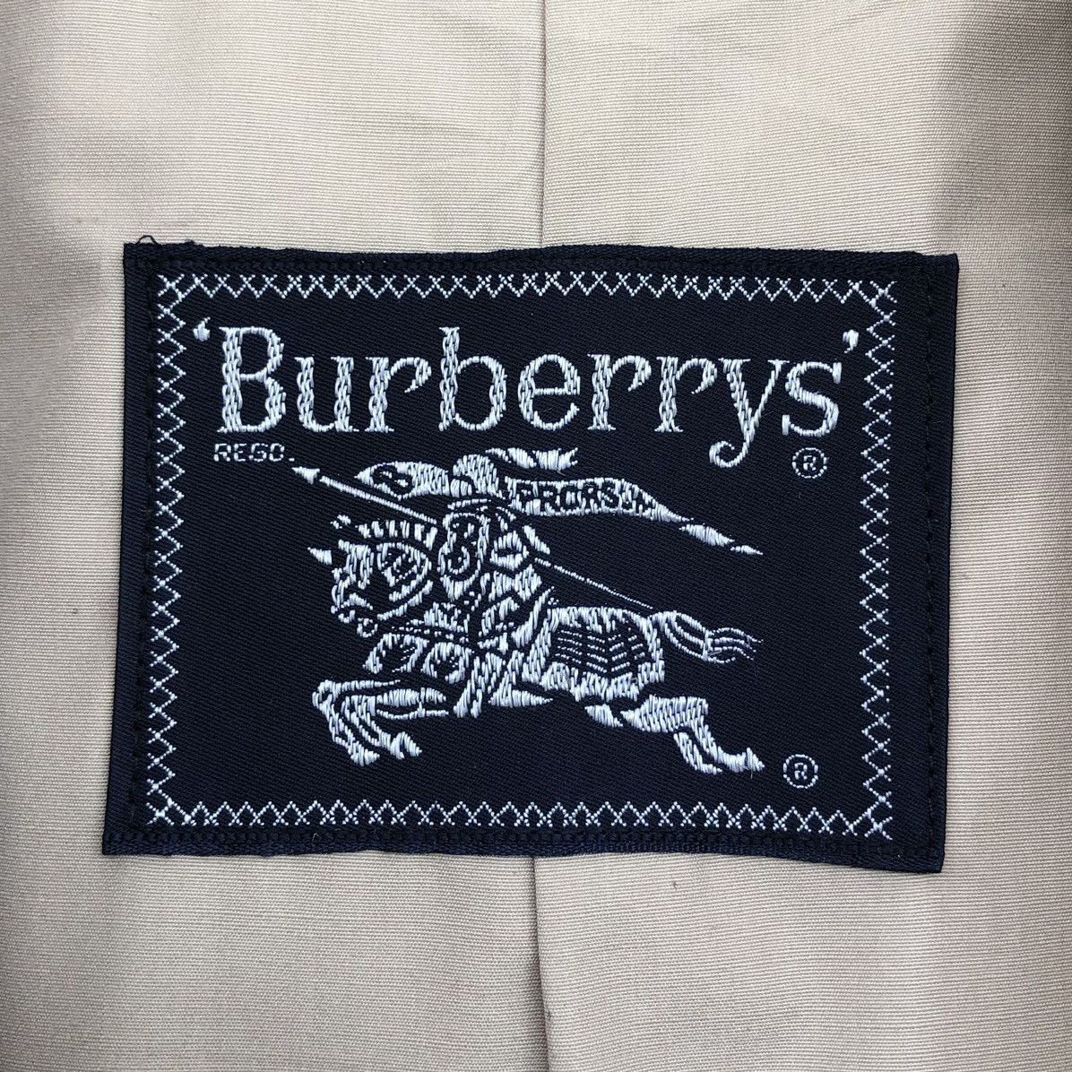 Burberry Vintage Burberrys Trench Coat Jacket Size US L / EU 52-54 / 3 - 18 Thumbnail