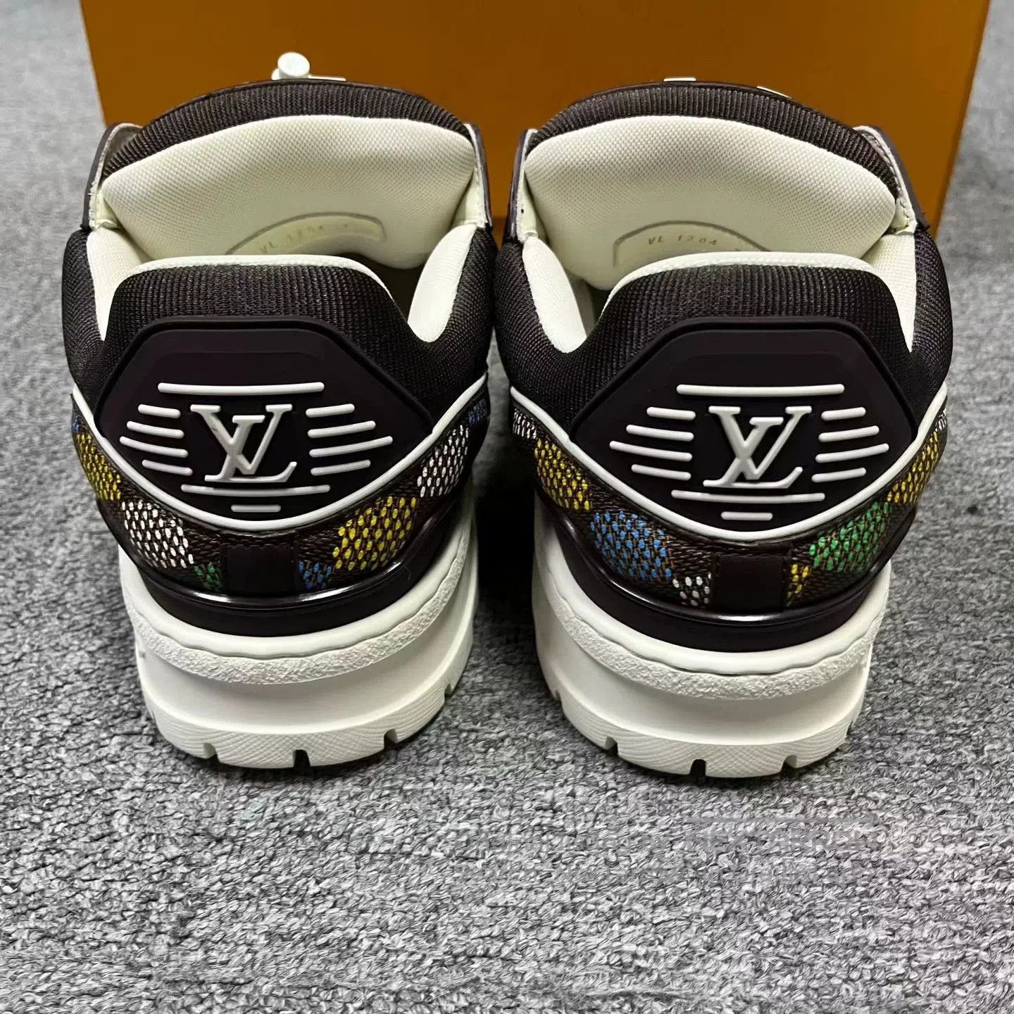 Louis Vuitton louis vuitton brown leather fashion sneakers. Size US 7 / EU 40 - 4 Thumbnail