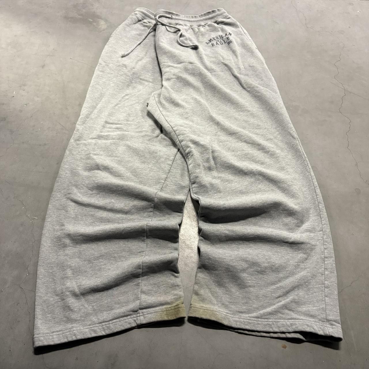 American Eagle Outfitters Vintage Y2K/2000s Super Baggy Wideleg Grey American Eagle Sweatpants! Size US 40 / EU 56 - 2 Thumbnail
