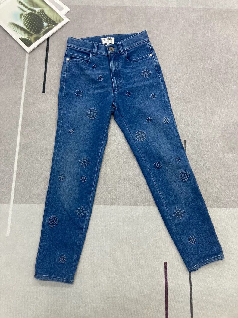 Chanel Chanel Blue embossed Logo jeans Size 42" / US 20 - 1 Thumbnail