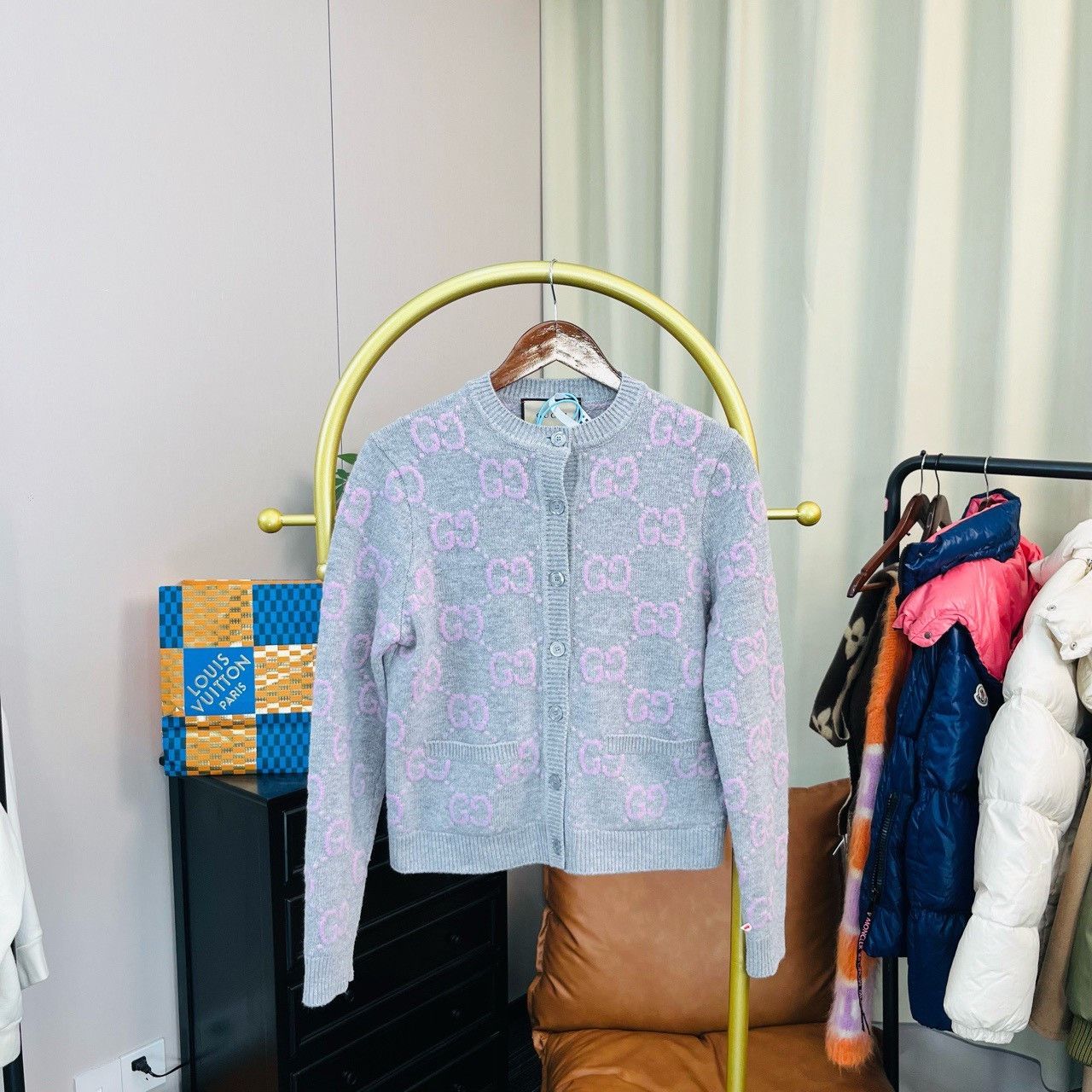 Gucci Gucci 24FW gray pink full print cardigan sweater 2501-Nexta Size US XXS / EU 40 - 1 Thumbnail