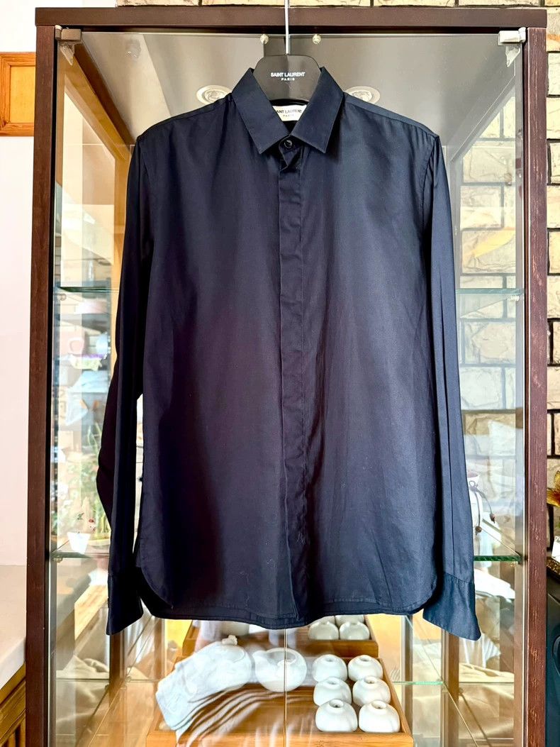 Saint Laurent Paris Saint Laurent Paris 20 FW runway black poplin shirt Size US M / EU 48-50 / 2 - 1 Thumbnail