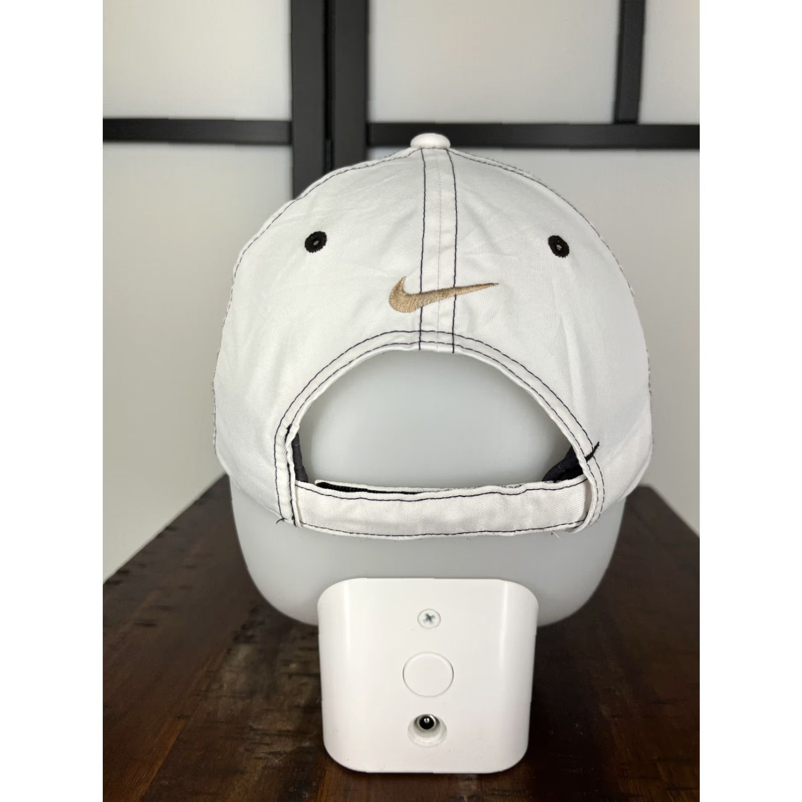 Nike Nike Golf Hat Cap Strap Back Adult OS White Poly Nike Golf Hat Cap OS White Polyester Knit Strap Back Adjustable Mens Golf Hat Size ONE SIZE - 6 Thumbnail