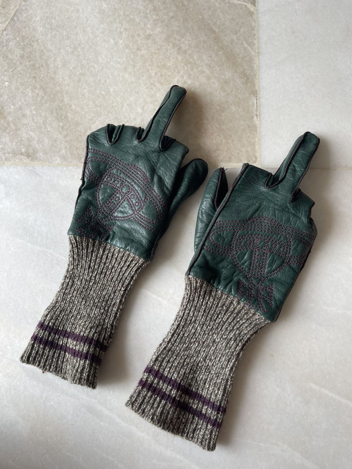 Vivienne Westwood Vintage Vivienne Westwood Leather Glove Big Orb Size ONE SIZE - 1 Thumbnail