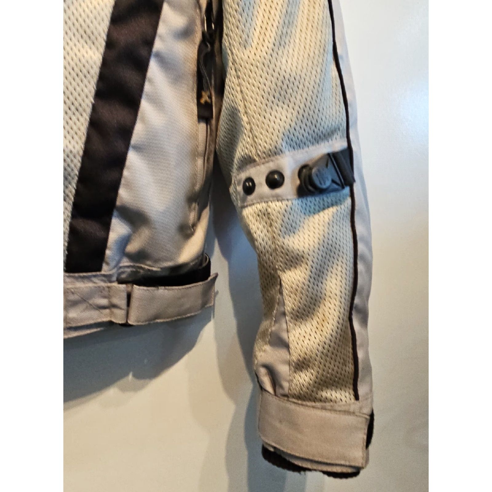 Element Xelement Motorcycle Jacket Silver Padded Removable Liner Mens Size Medium Size US M / EU 48-50 / 2 - 7 Thumbnail