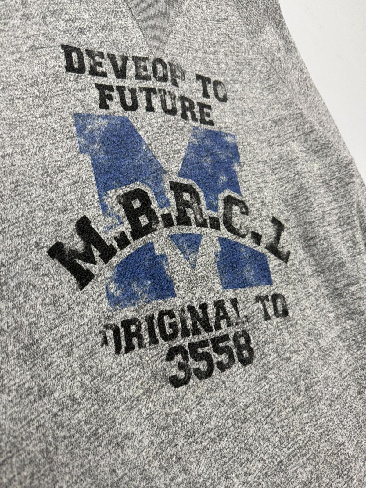 Steve And Barrys 🔥 Big Letter M College Graphic Crewneck 90s Style Streetwear Size US XS / EU 42 / 0 - 4 Thumbnail