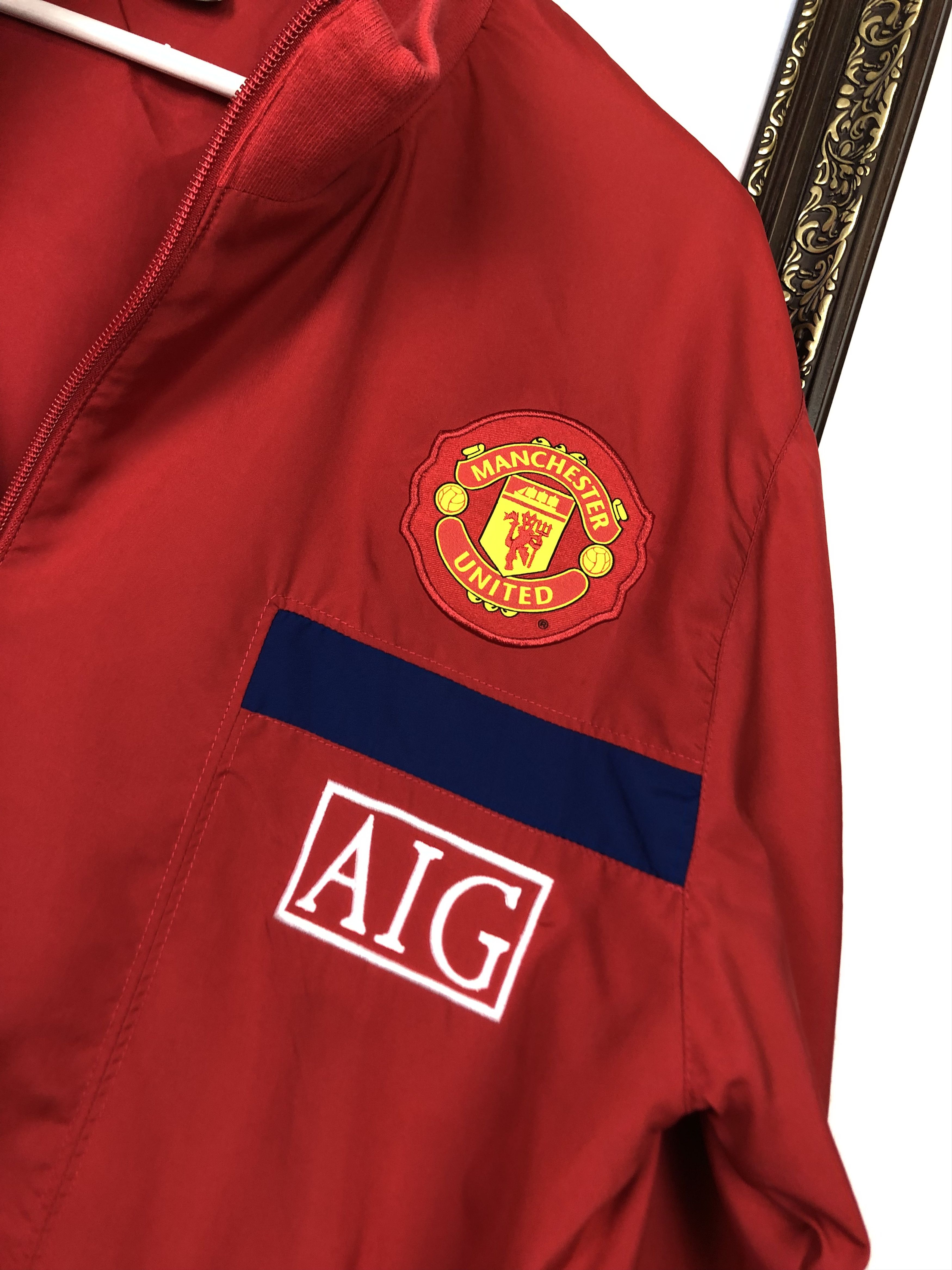 Nike Vintage Nike Manchester United Football Jacket AIG Size US L / EU 52-54 / 3 - 3 Thumbnail