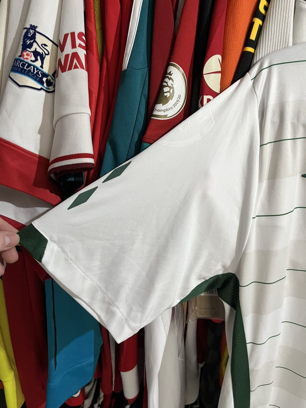 Umbro Umbro Ireland 2009 Away Soccer Jersey Size US XL / EU 56 / 4 - 3 Thumbnail