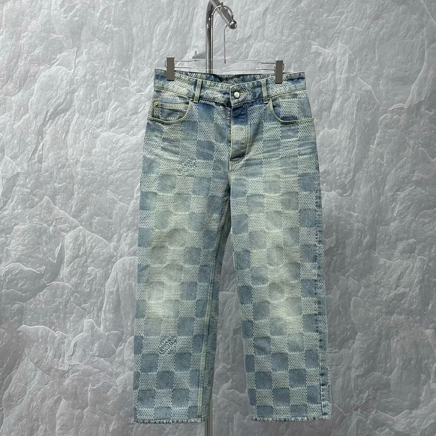 Louis Vuitton louis vuitton checkered denim pants size 30 Size US 30 / EU 46 - 1 Thumbnail