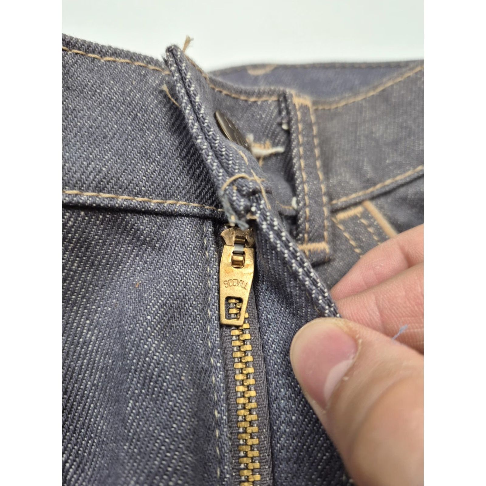 Bill Blass VINTAGE Bill Blass Jeans Mens 29x35 Blue Denim Straight Leg Casual Slacks USA NWT Size US 29 - 6 Thumbnail