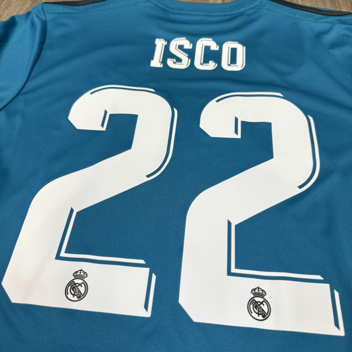 Adidas Real Madrid 17/18 C/L third away shirt #22 Isco Size US M / EU 48-50 / 2 - 4 Thumbnail