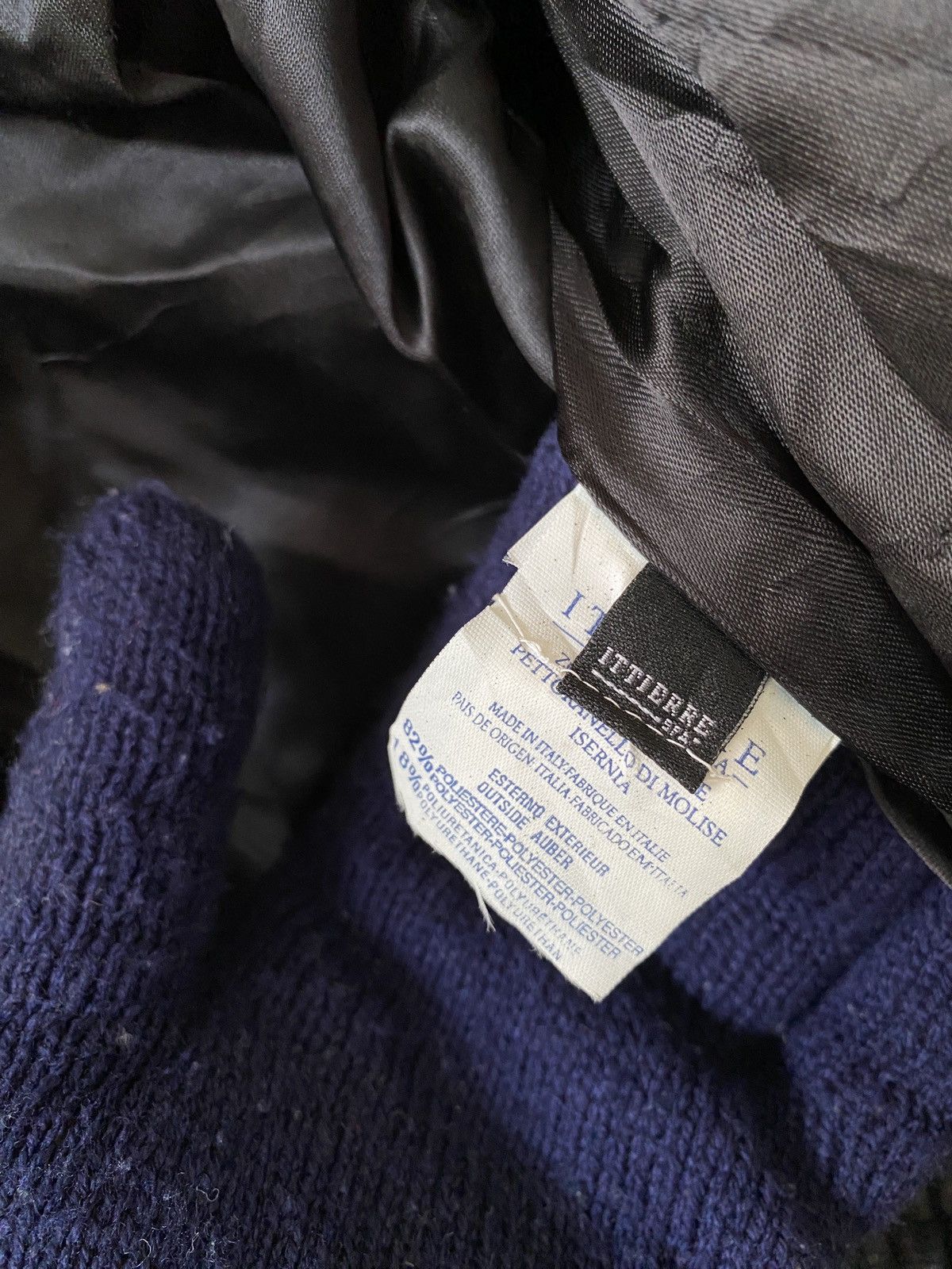 Versace Jeans Couture Vintage Versace Jeans Couture Waxed Puffer Jacket Size US XS / EU 42 / 0 - 15 Thumbnail