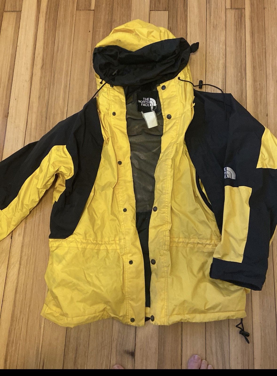 The North Face Mens Vintage Yellow 90s North Face Shell Jacket Coat Size US XS / EU 42 / 0 - 7 Thumbnail