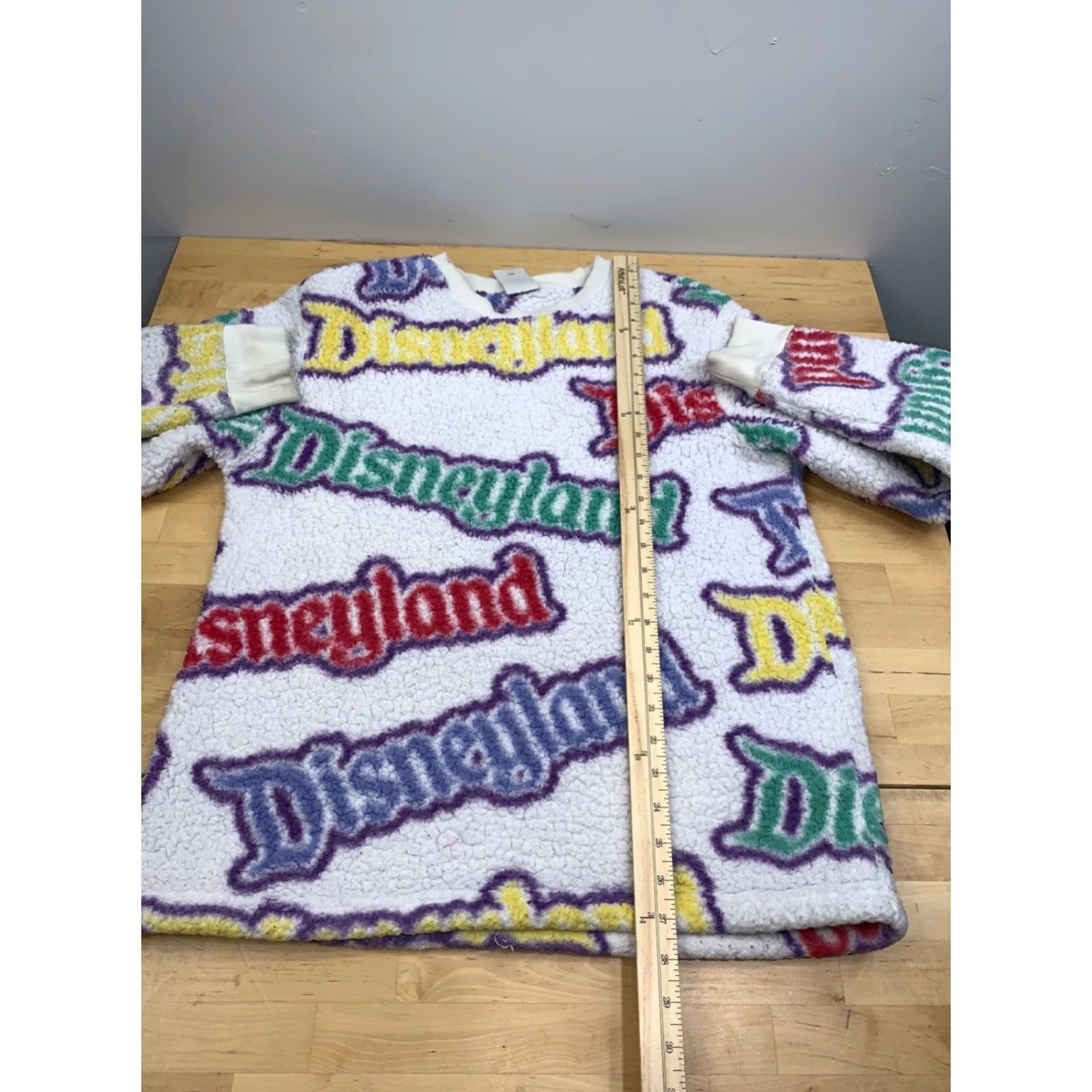 Disney Disneyland Sweatshirt Womens M Logo White Pullover Crew Neck Fleece Logo Disney 12244 Modern Classic Size M / US 6-8 / IT 42-44 - 4 Thumbnail