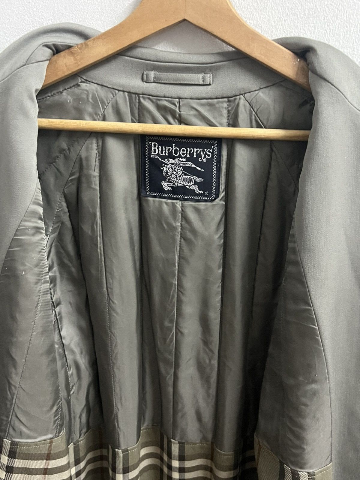 Burberry BURBERRYS TRENCH COAT HOMME KAKI VINTAGE Soft wool Size US L / EU 52-54 / 3 - 4 Thumbnail