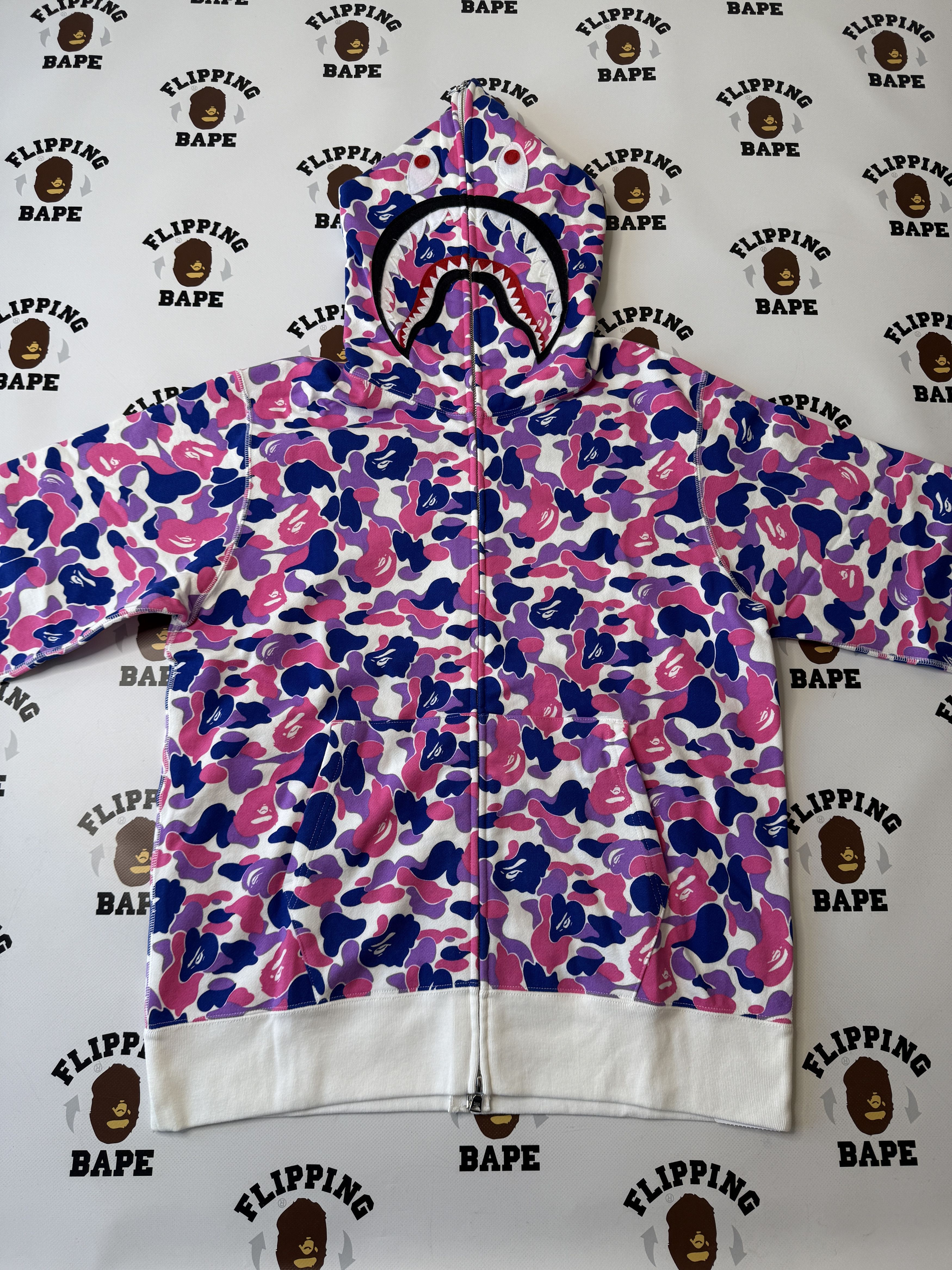 Bape BAPE GUANGZHOU SEPARATE SHARK FULL ZIP HOODIE Size US L / EU 52-54 / 3 - 10 Thumbnail
