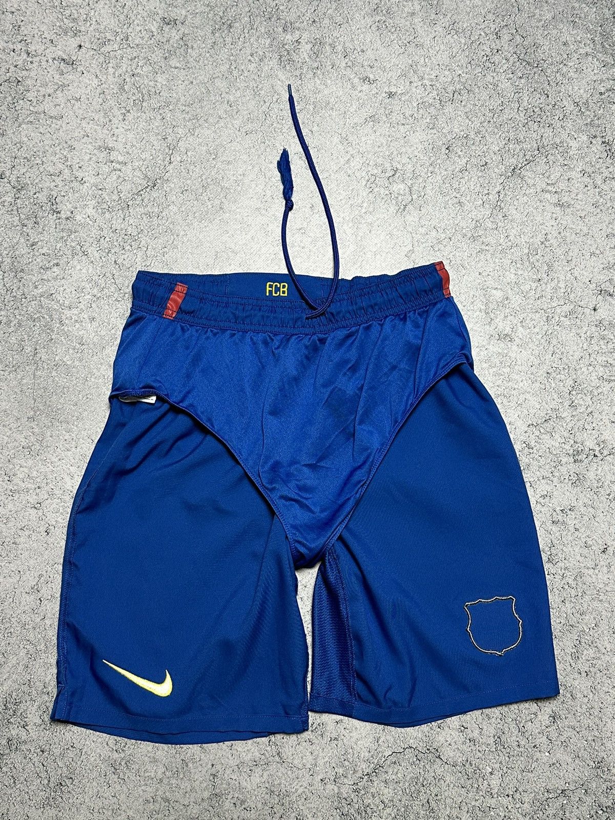 Nike Nike FC Barcelona Football Vintage Soccer Shorts Size US 30 / EU 46 - 11 Thumbnail