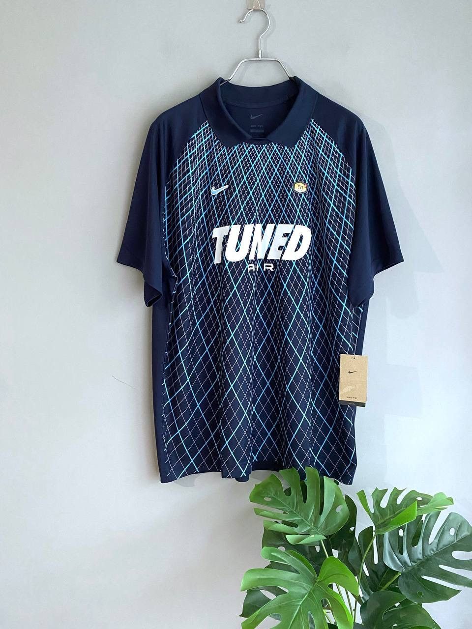 Nike Nike TN Tuned Air Men's Football Shirt, Size XL, HV6518-451