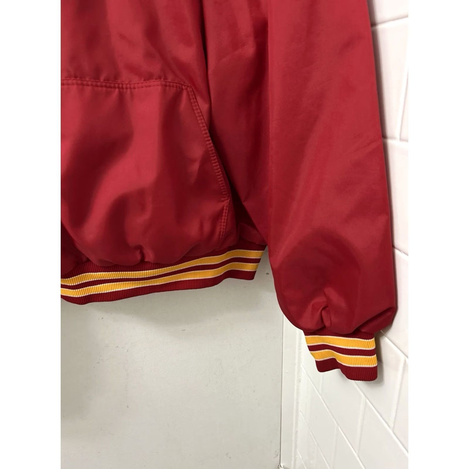 Vintage VINTAGE Rennoc Jacket Mens 2XL Red Windbreaker Nylon Fleece Lined Coach Ed Embroidered Logo Pockets Zip 80s 90s Retro College Size US XXL / EU 58 / 5 - 5 Thumbnail