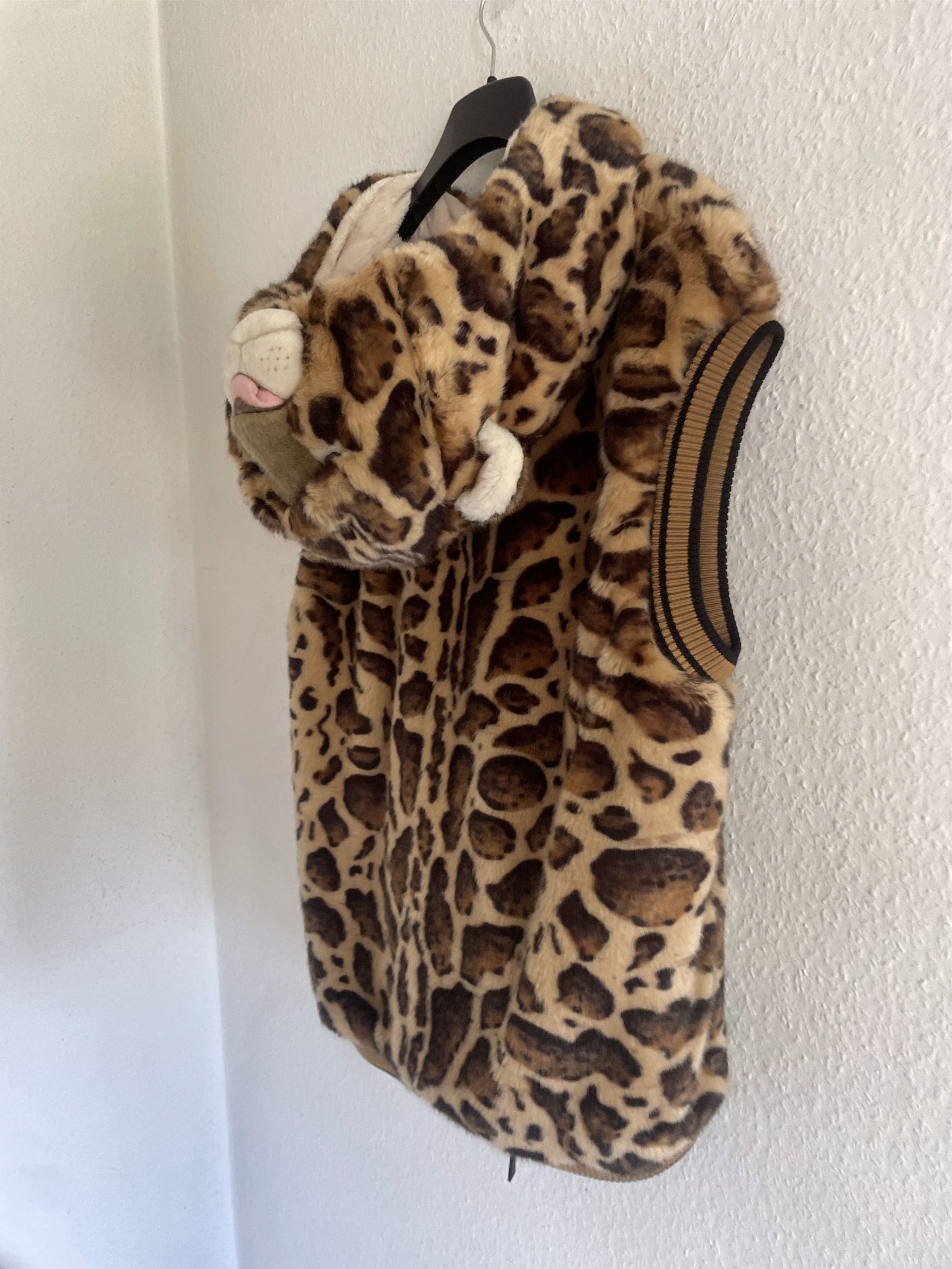 Dolce & Gabbana FW17 Leopard Faux Fur Hooded Vest Size XS / US 0-2 / IT 36-38 - 18 Thumbnail