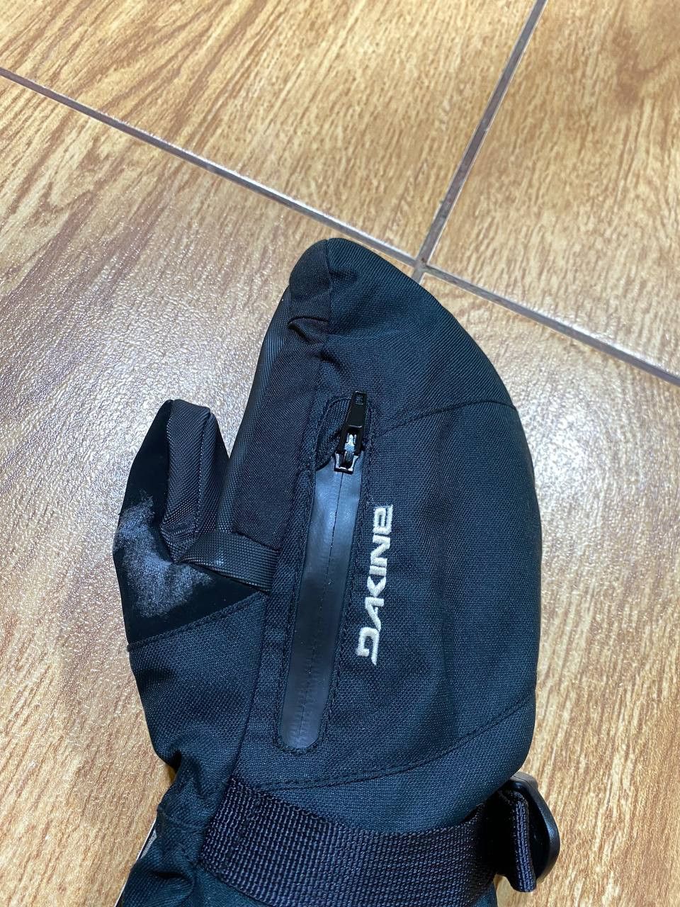 Dakine Gloves black Dakine x GORE-TEX vintage sportwear Y2K Size ONE SIZE - 9 Thumbnail