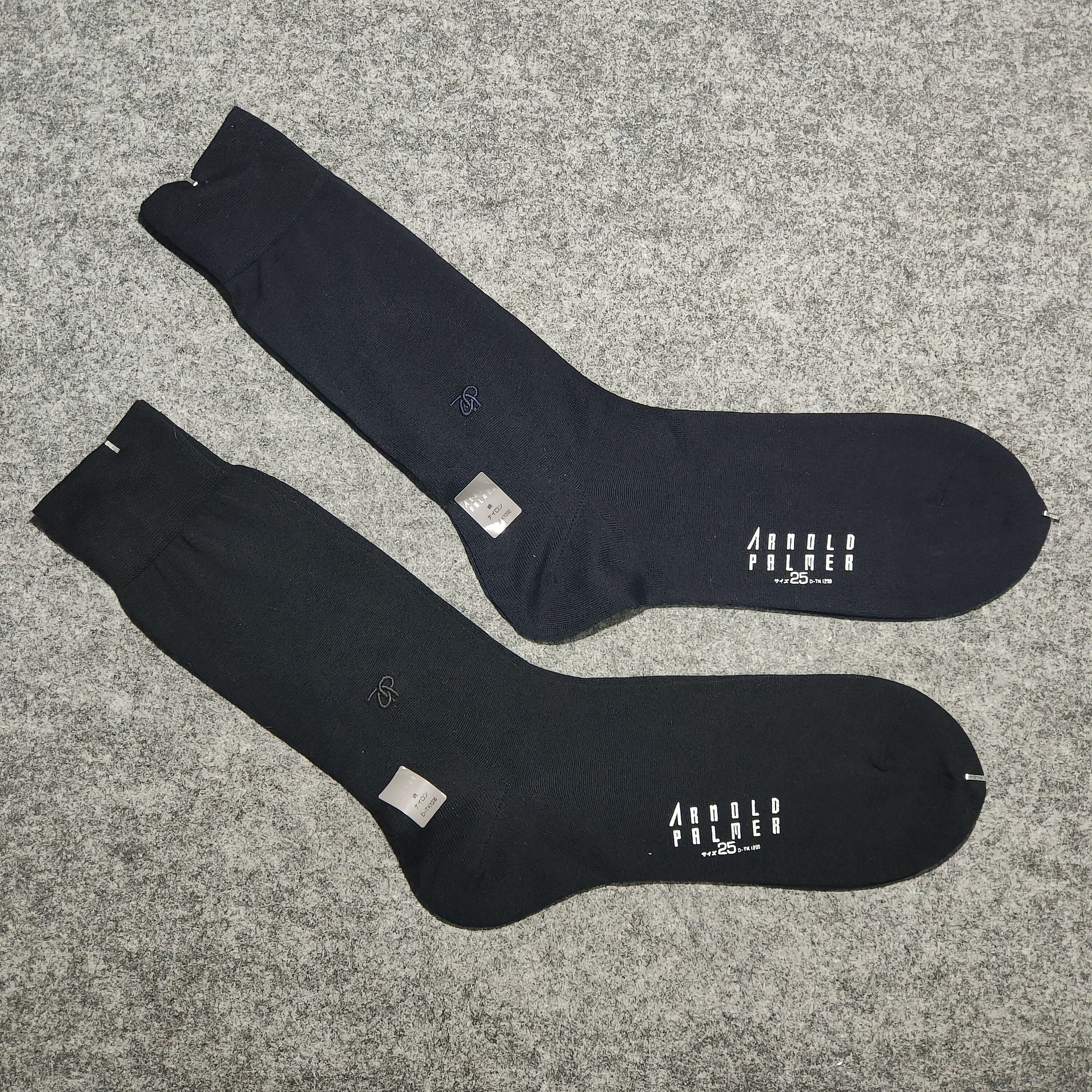 Other 🔥2 Arnold Palmer navy and black socks Size ONE SIZE - 1 Thumbnail