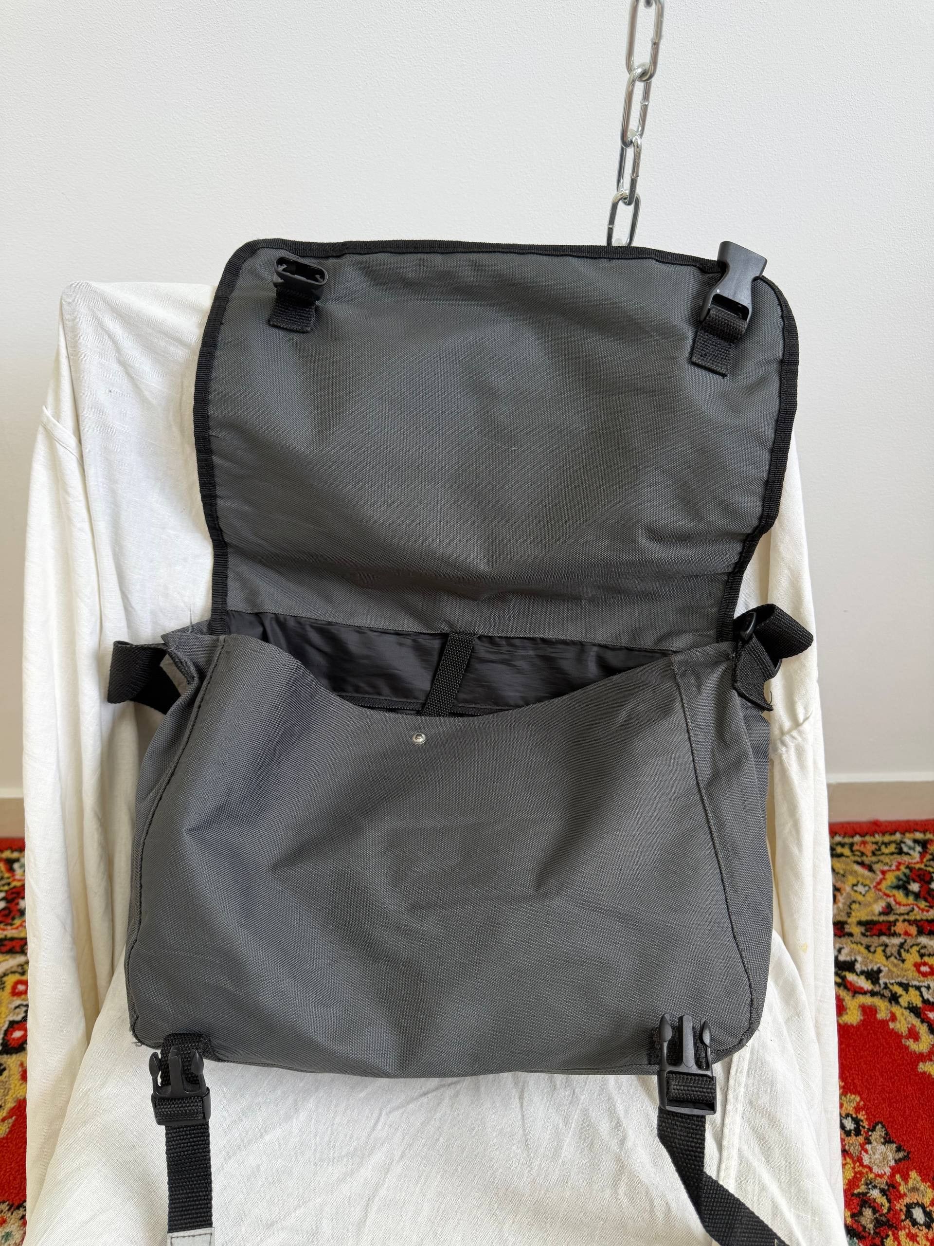 Vintage Avant-Garde If Six Was Nine Style Crossbody Messenger Bag Size ONE SIZE - 8 Thumbnail