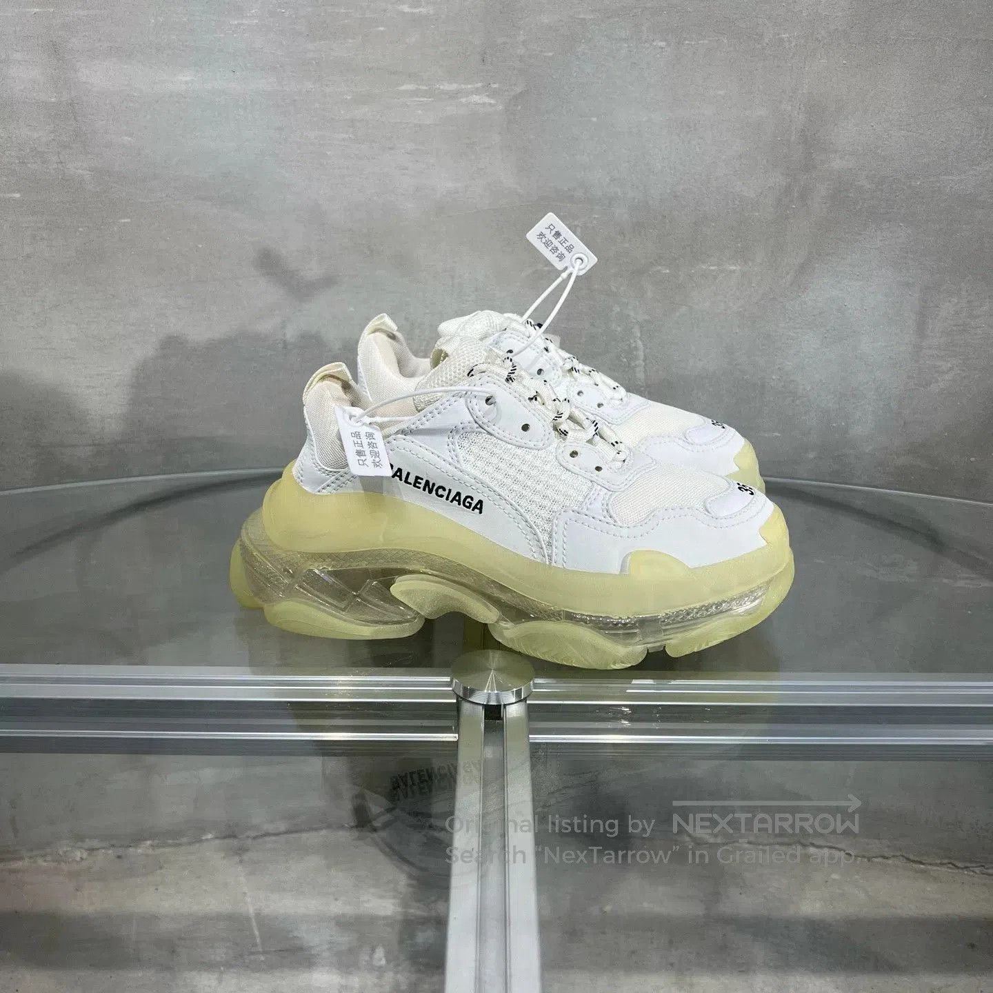 Balenciaga Balenciaga Triple S Clear Sole Sneakers Women. Size US 4 / IT 34 - 4 Thumbnail