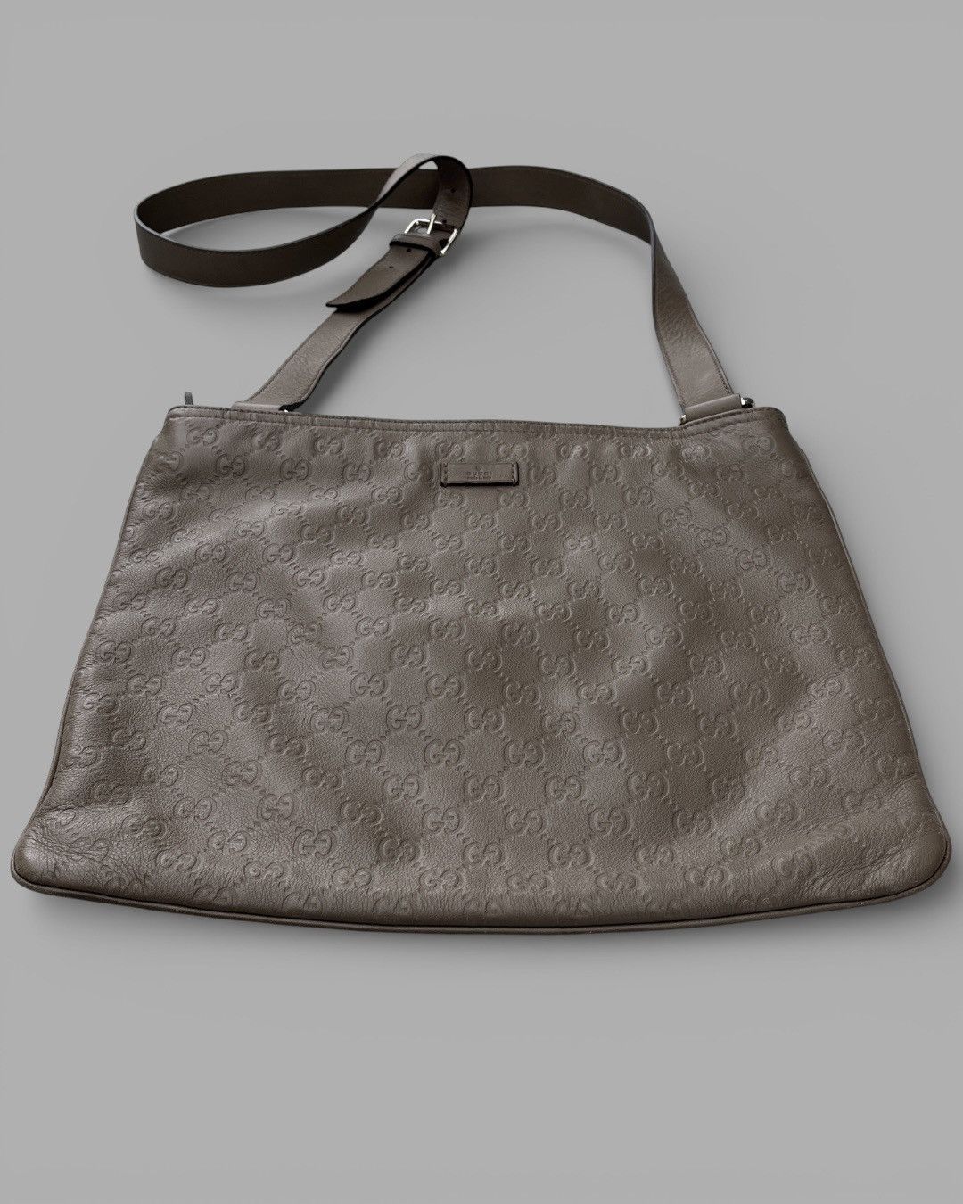 Gucci 🔥 GUCCI GG SUPREME MONOGRAM LEATHER MESSENGER BAG Size ONE SIZE - 14 Thumbnail