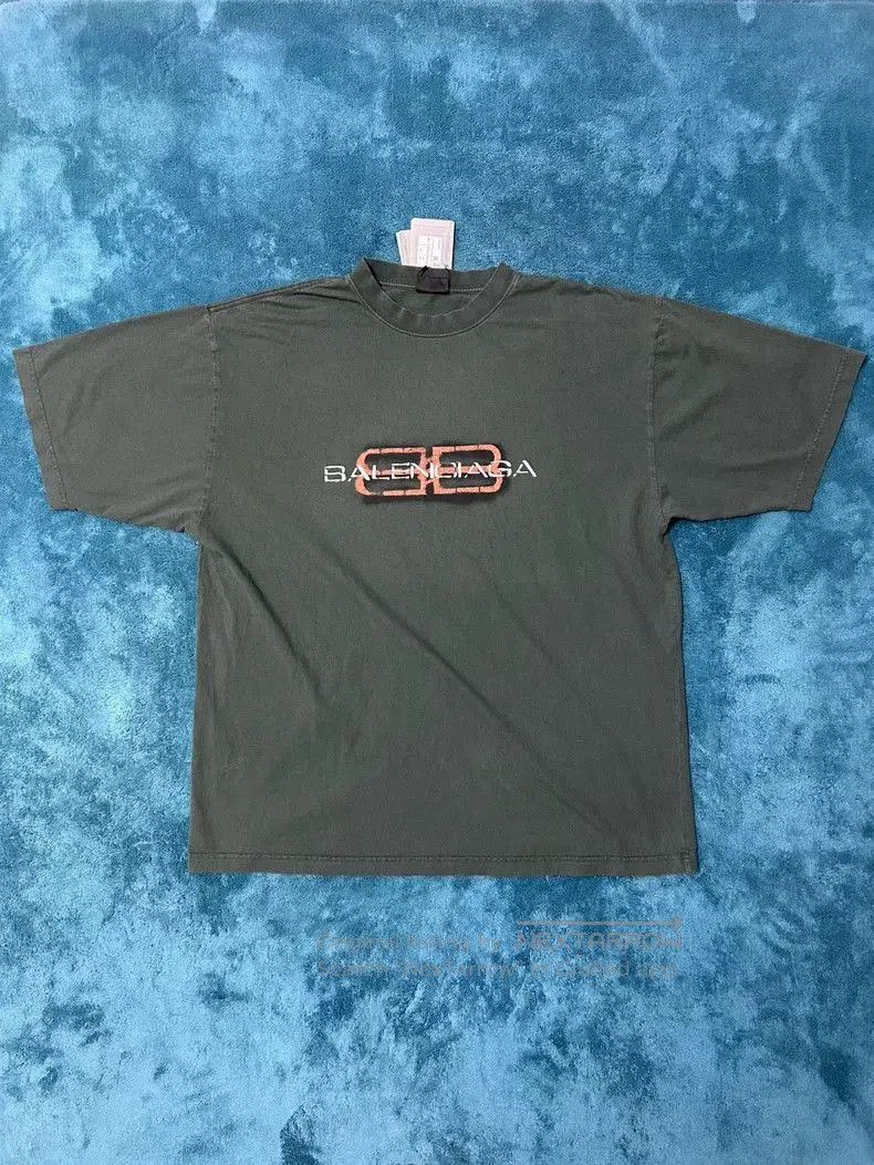 Balenciaga Balenciaga BB Logo Green Short Sleeve. Size US L / EU 52-54 / 3 - 1 Thumbnail