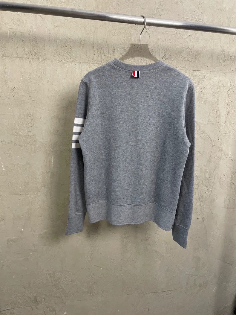 Thom Browne Thom Browne size1 Gray four stripe round neck sweater Size US S / EU 44-46 / 1 - 2 Thumbnail