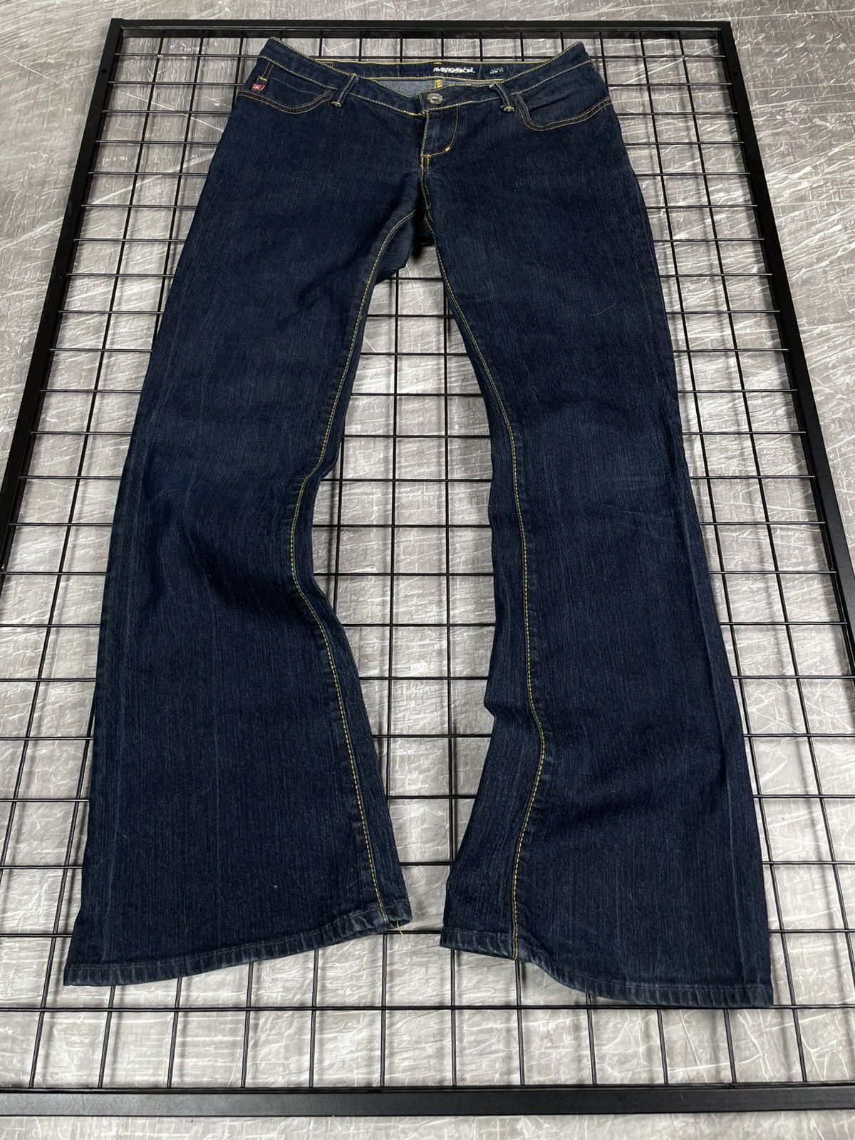 Miss Sixty Miss Sixty Y2K Flared Low Rise Jeans Retro 2000s Boho Style Size 30" / US 8 / IT 44 - 6 Thumbnail