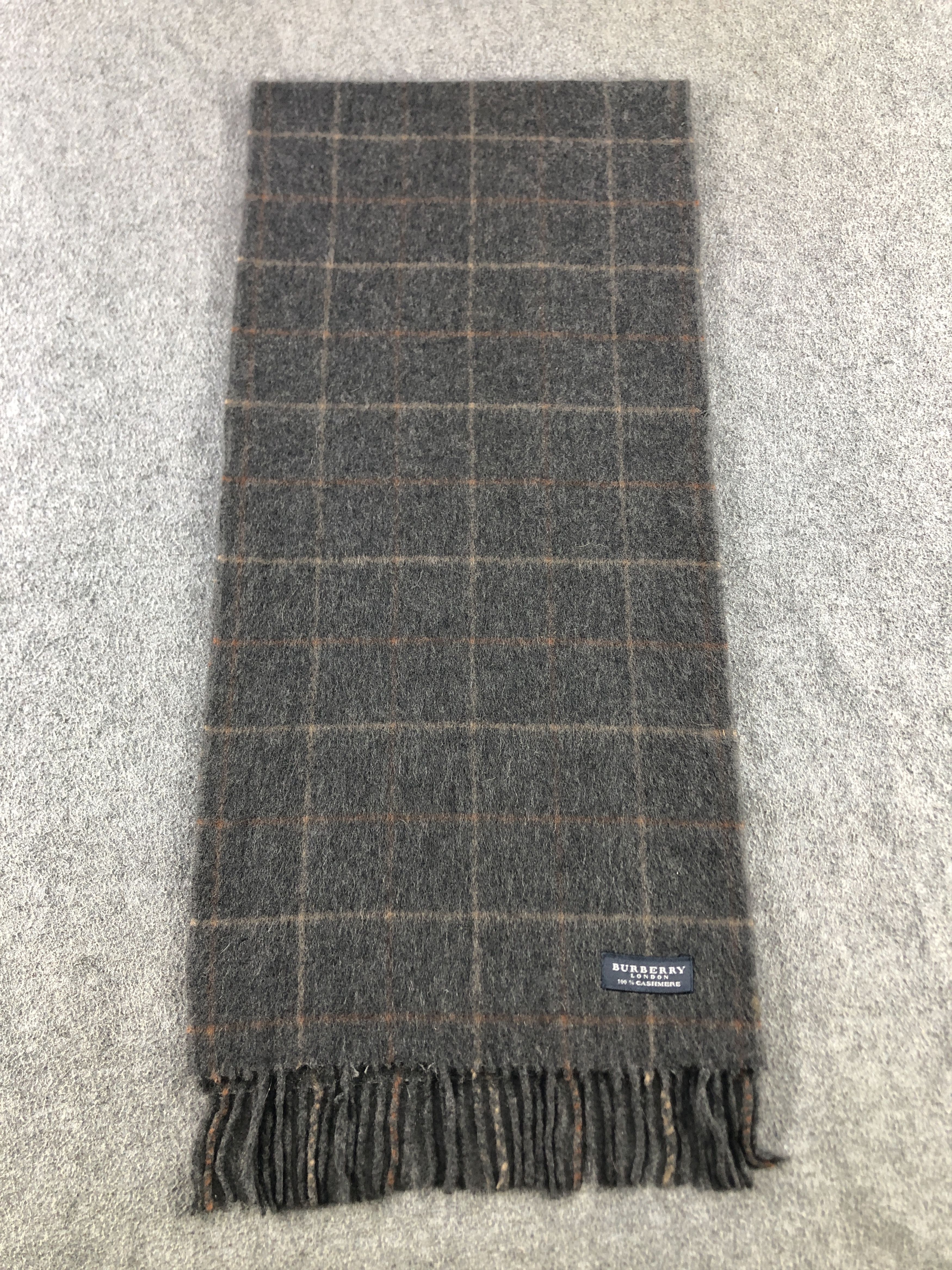 Burberry Burberry Cashmere Scarf / Muffler / Neckwear P785 Size ONE SIZE - 2 Thumbnail