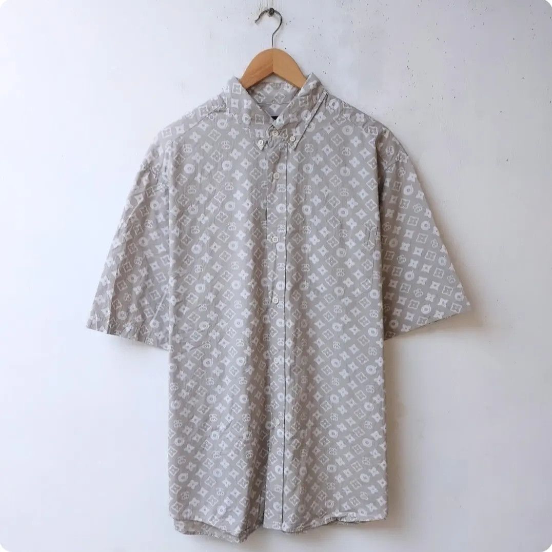 Stussy × Vintage Vintage 90's Stussy LV Monogram Button Shirt Size US XL / EU 56 / 4 - 1 Thumbnail