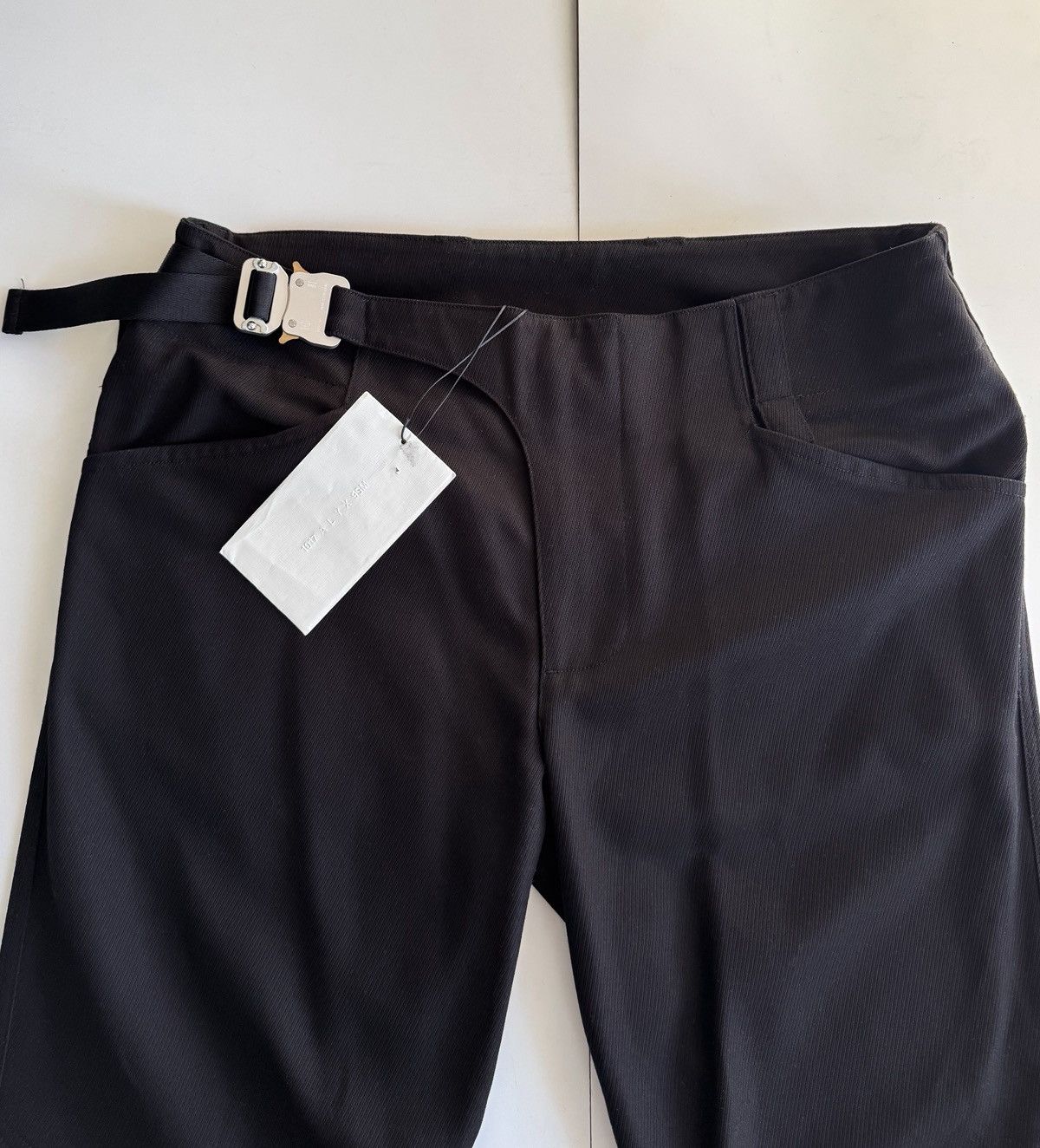 1017 ALYX 9SM 1017 ALYX 9SM Crescent Zip Pants Black cotton made in Italy Size US 36 / EU 52 - 2 Thumbnail