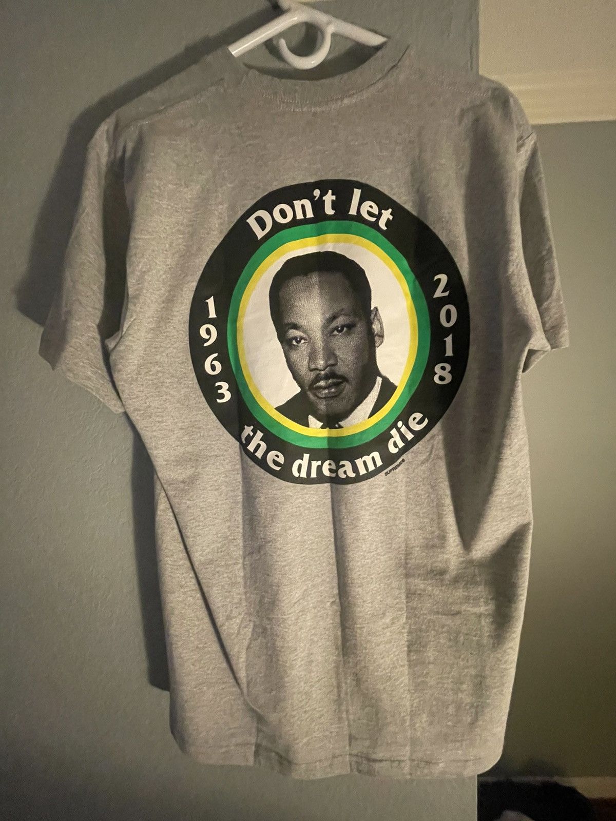 Supreme Supreme mlk Size US M / EU 48-50 / 2 - 4 Thumbnail