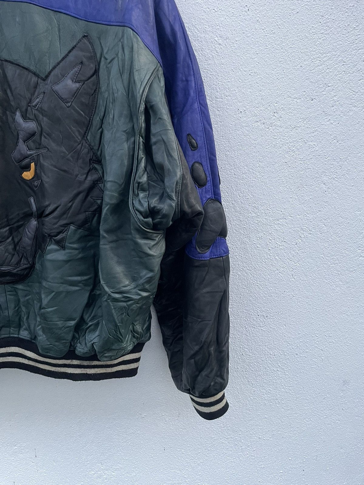 Other Vintage Leather Bomber Jacket Wolf Head Patch Size M Size US M / EU 48-50 / 2 - 12 Thumbnail