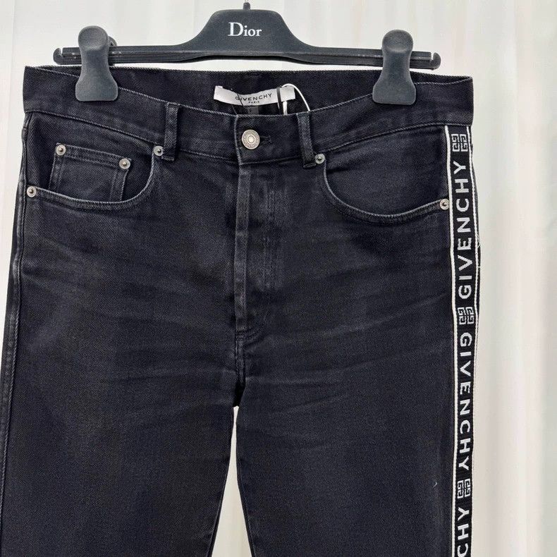 Givenchy Givenchy Embroidered logo jeans with string design Size US 31 - 3 Thumbnail