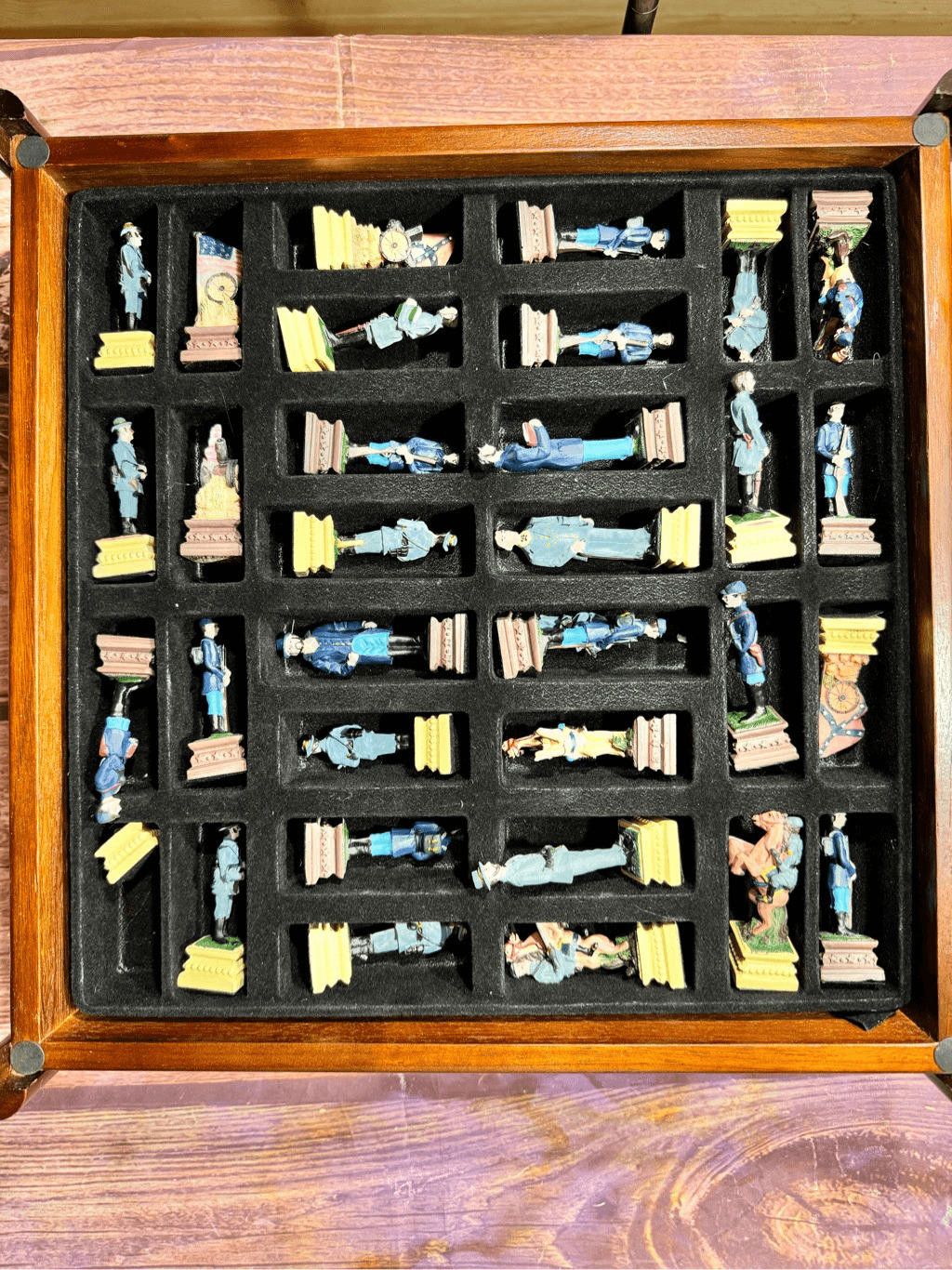 Designer The History Channel Club Life Member Civil War Game Set Size ONE SIZE - 5 Thumbnail