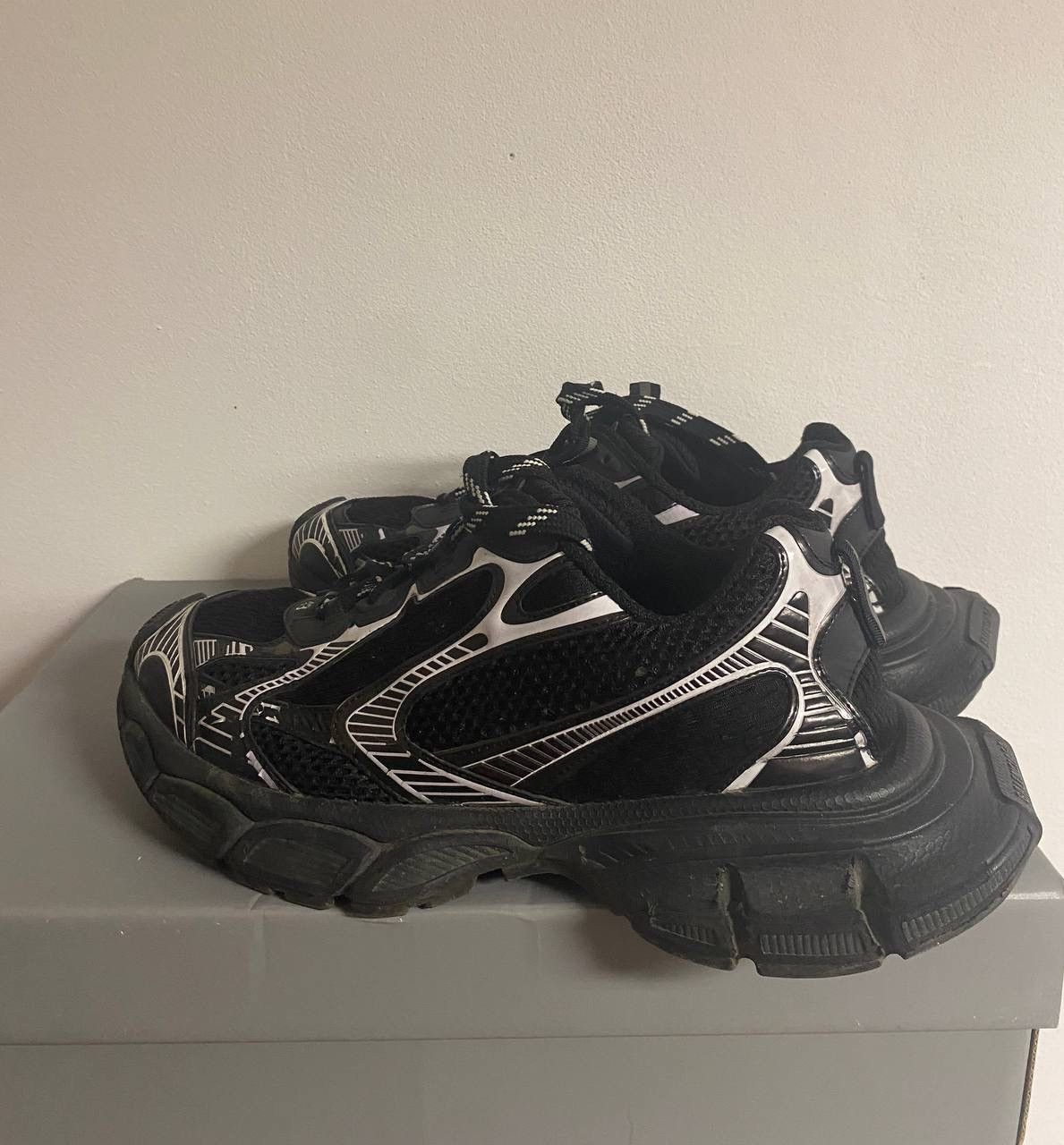 Balenciaga Balenciaga 3xl Size US 10 / EU 43 - 2 Thumbnail