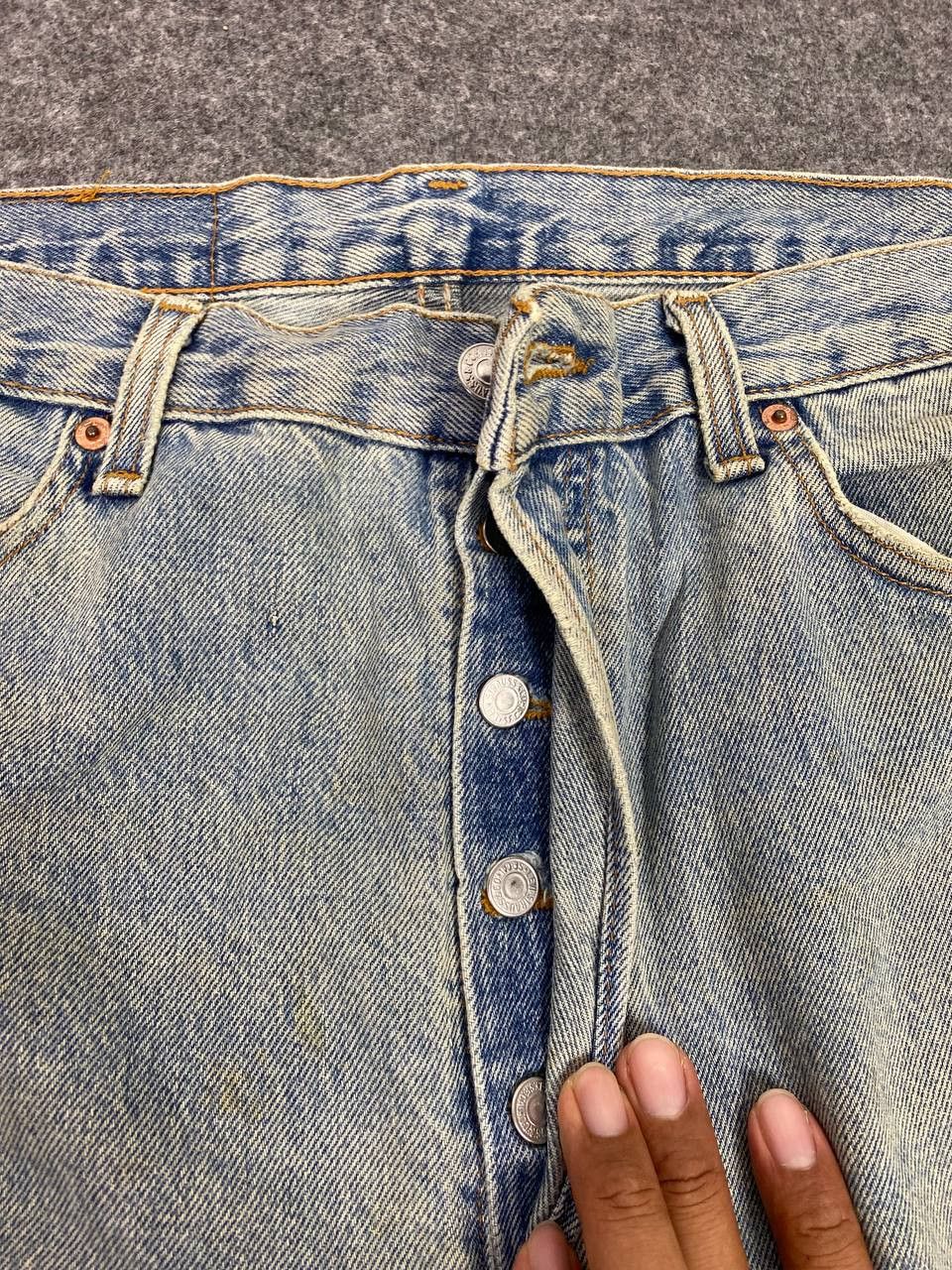 Levi's vintage levis 501 slightly distressed denim nice design Size US 36 / EU 52 - 13 Thumbnail