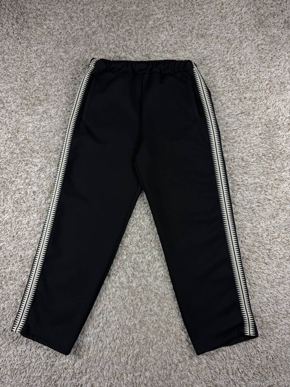 GU × Undercover UNDERCOVER x GU Kosmik Noise Black Tracksuit Size US S / EU 44-46 / 1 - 13 Thumbnail
